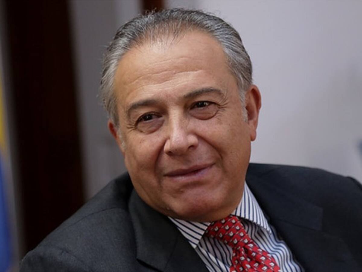 No hay orden de captura de Ecuador contra el general Naranjo u otros militares: Canciller