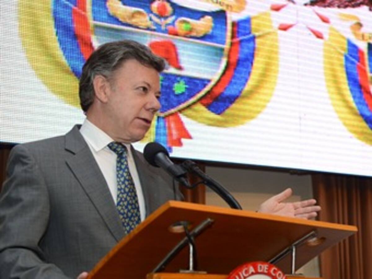Presidente asumirá ante la Corte Constitucional la defensa del marco jurídico para la paz
