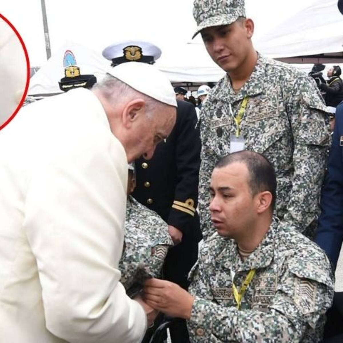 La gorra que conmovió al Papa: el emotivo encuentro entre un infante de marina y el Papa Francisco