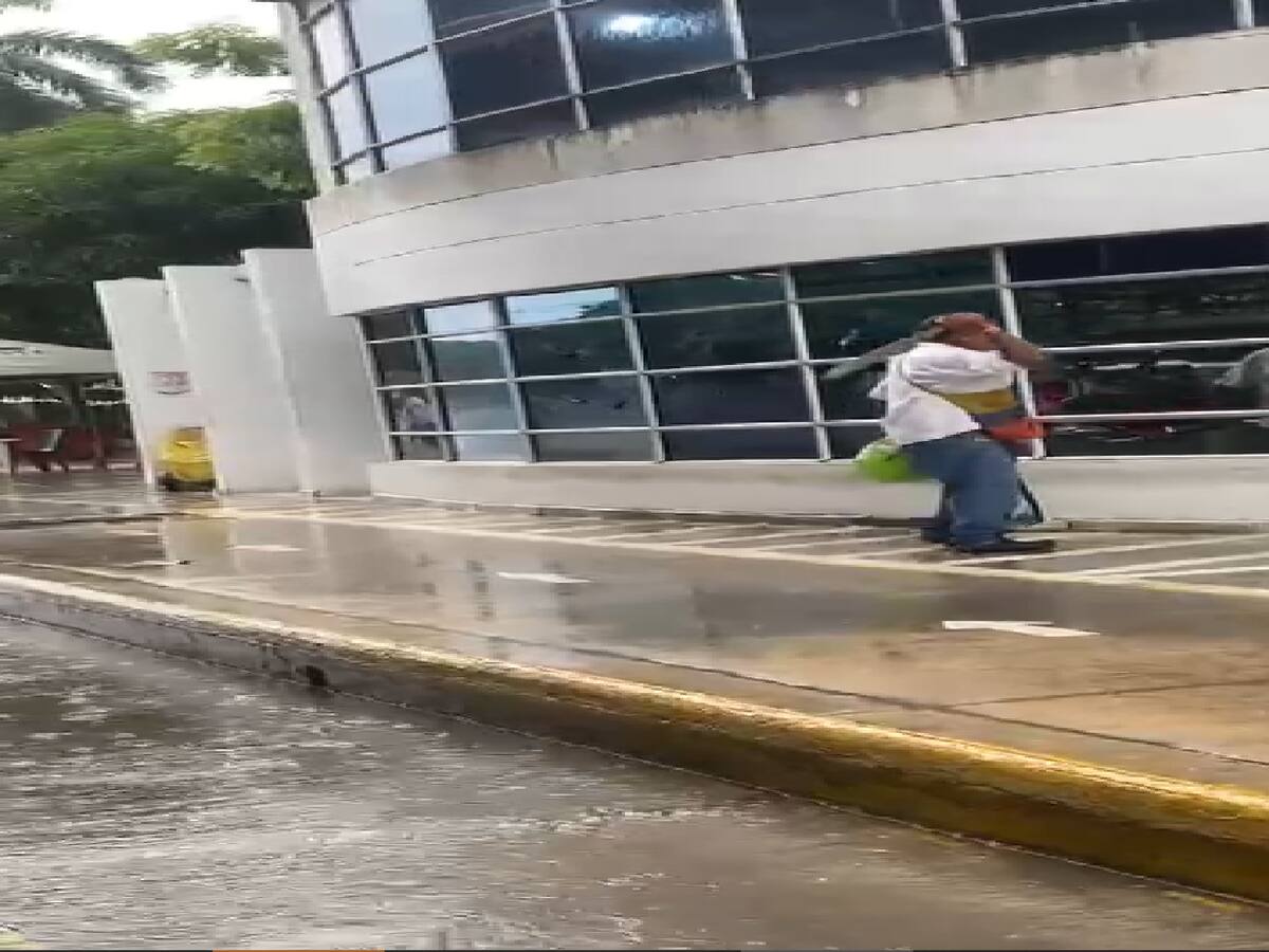 Con machete en mano, hombre vandalizó peaje de Turbaco