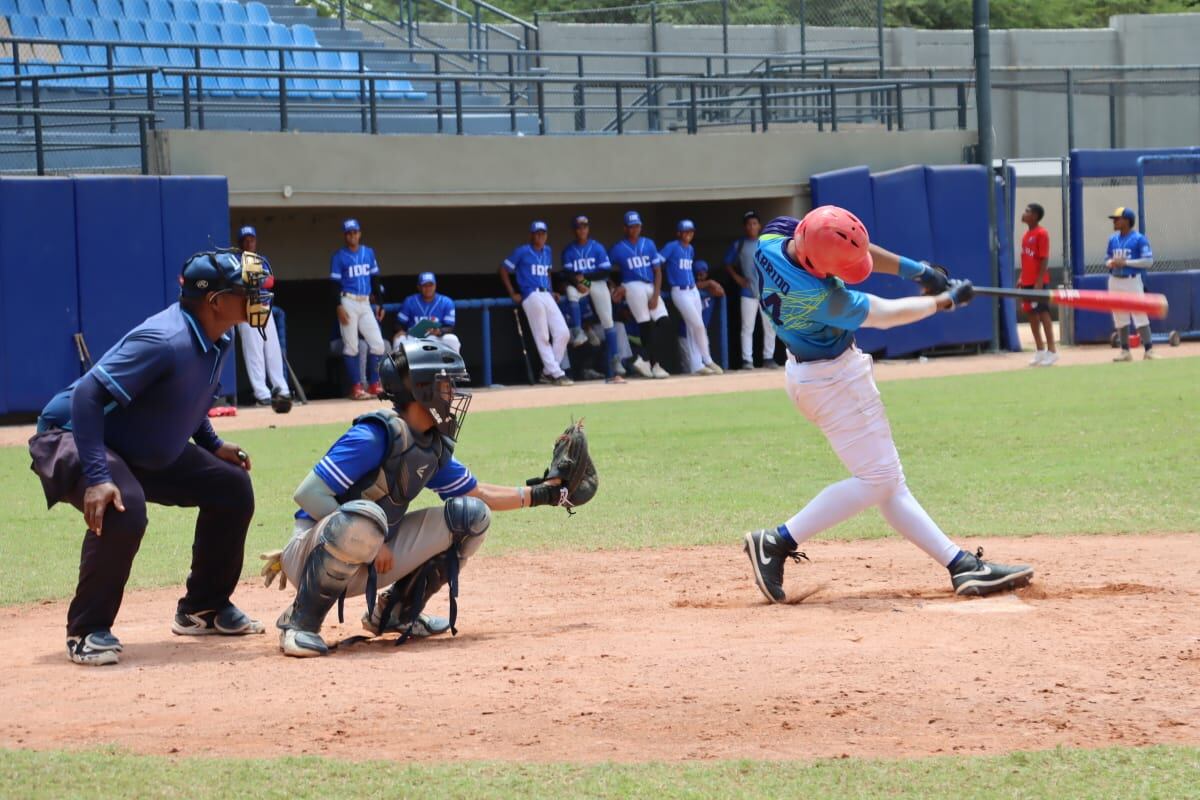 El deporte escolar brilla en las finales de baloncesto y béisbol de los Juegos Intercolegiados 2025