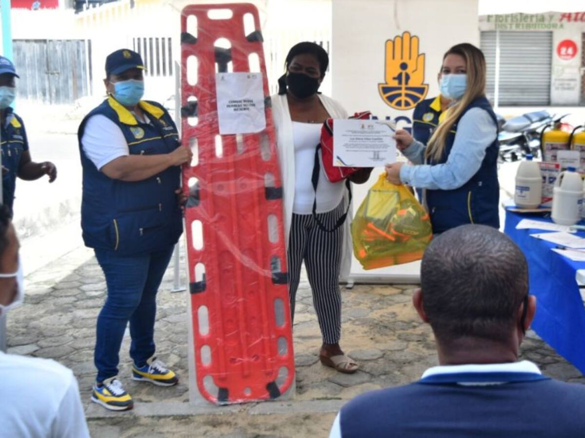 Gestión del Riesgo graduó a 5 nuevos COMBAS en Cartagena