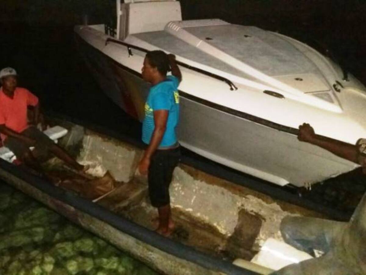 Armada Nacional evacúa pescador en el caribe cerca a Cartagena
