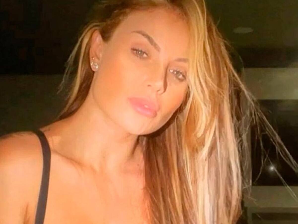 “Súper chica”, le dicen a Sara Uribe por foto en una tina sin ropa