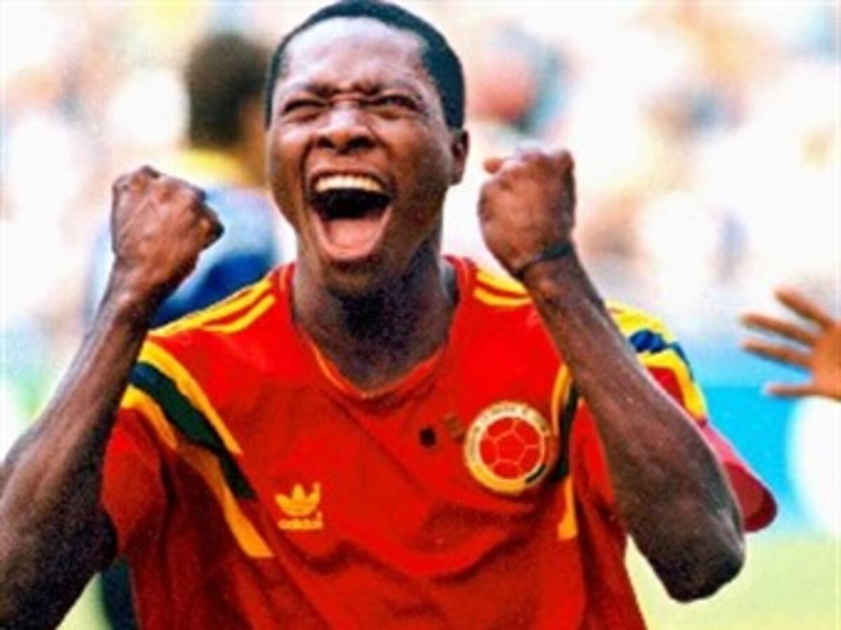 Freddy Rincón augura éxitos del grupo colombiano en eliminatorias