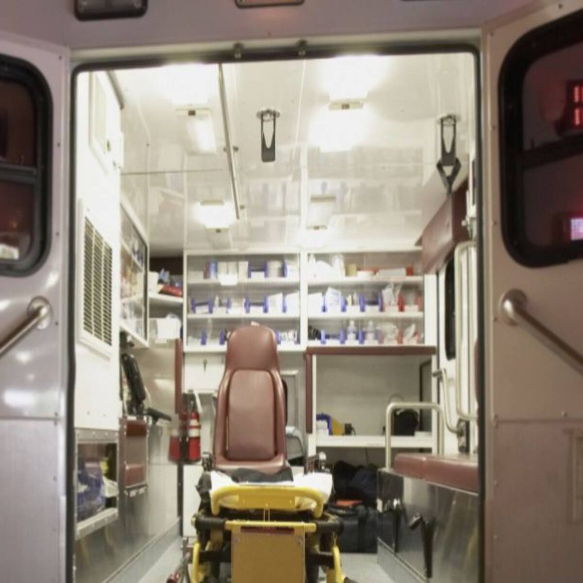 Auditarán empresas de ambulancia por demoras en traslados de pacientes