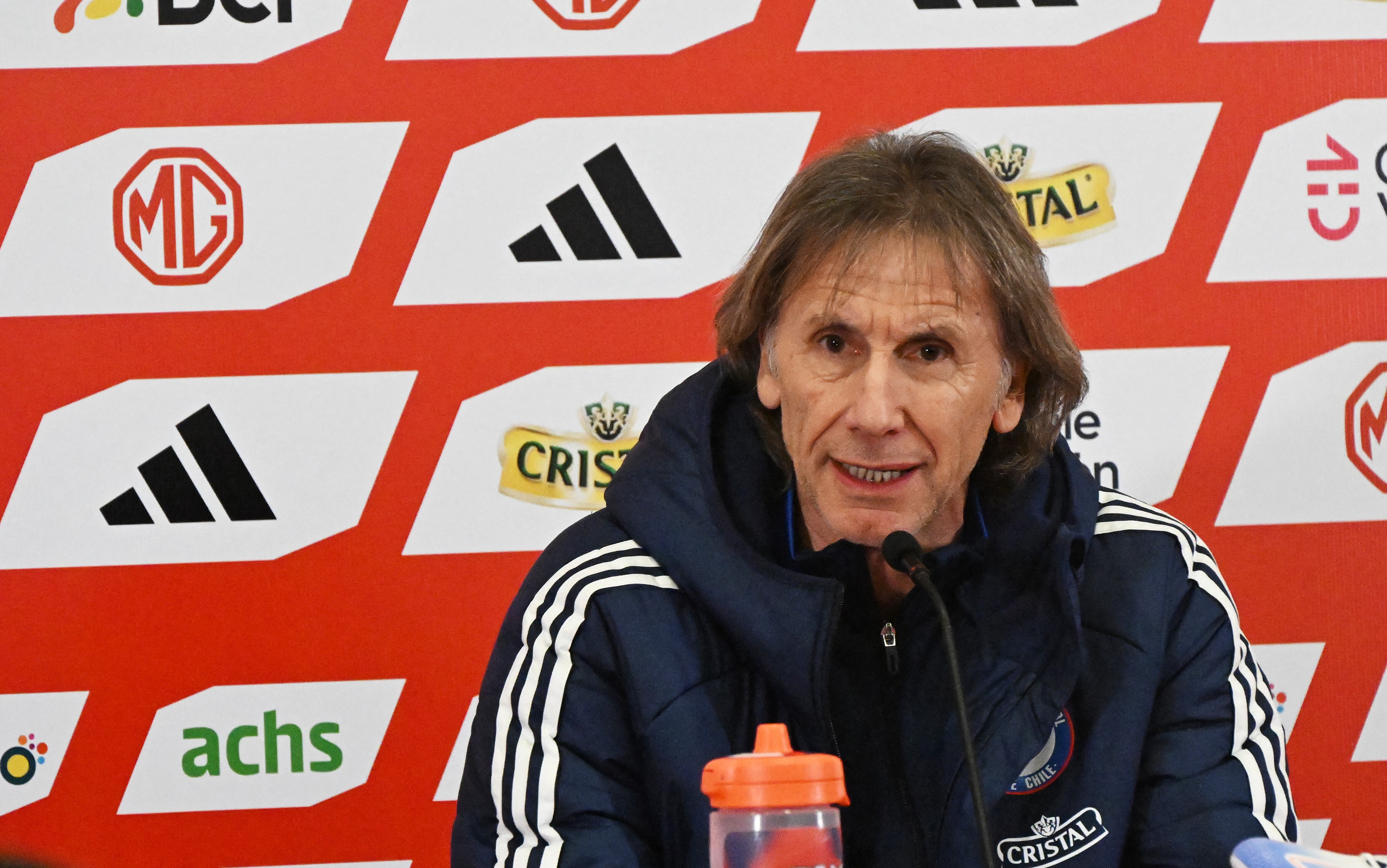 Ricardo Gareca, DT de la selección de Chile. (Photo by RODRIGO ARANGUA/AFP via Getty Images)