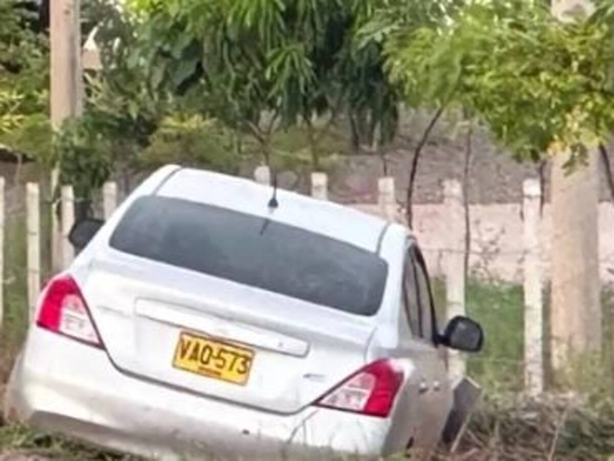 Detonan carro bomba de manera controlada cerca a puesto de control de Policía y Ejército en Guaviare