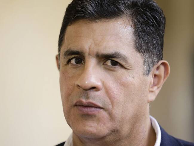 Gutiérrez tiene 26 vallas instaladas, son más de las permitidas: alcalde Cali