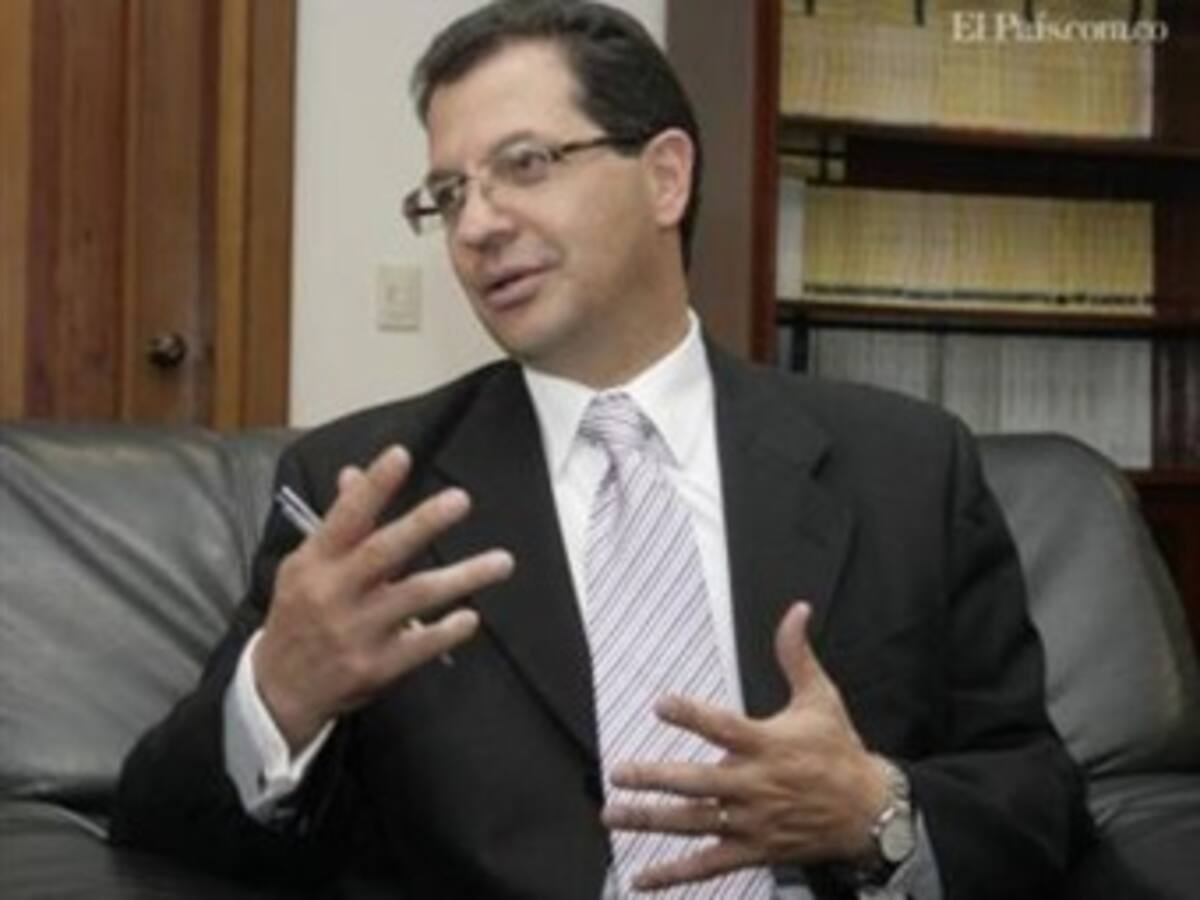 Rama judicial tiene que dejar de ser la cenicienta del Estado: Mauricio Fajardo
