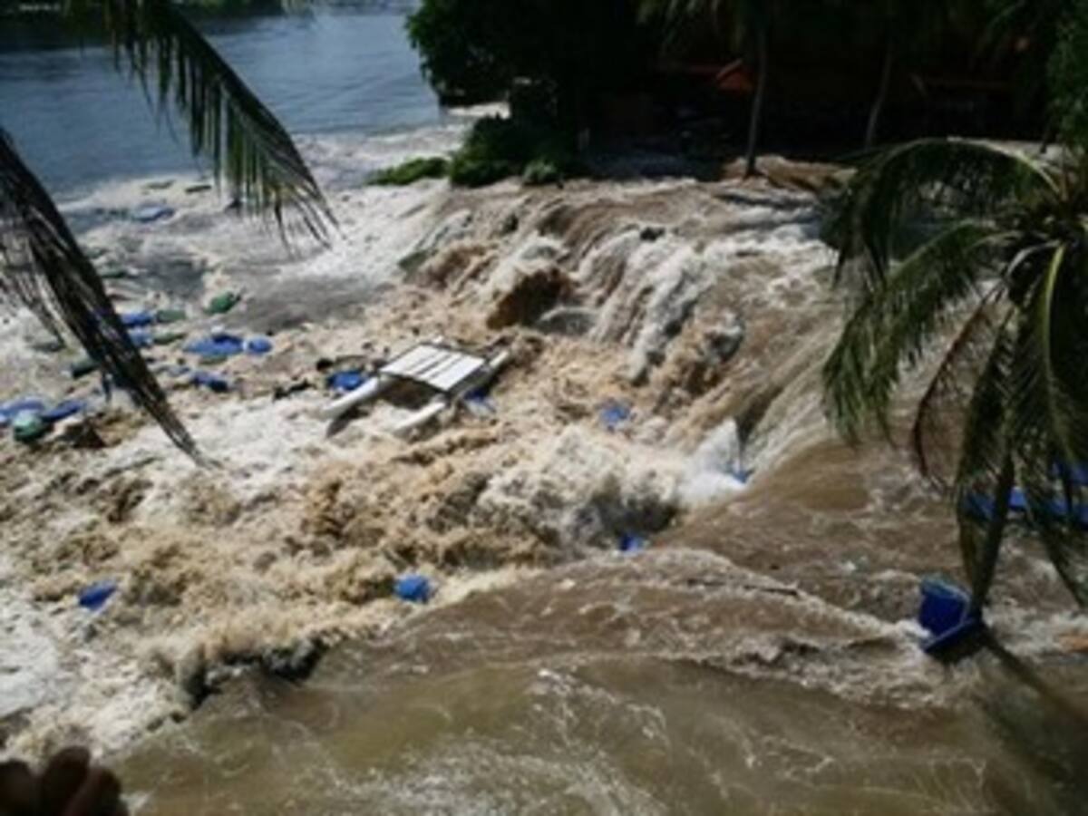 Unos cien muertos deja terremoto en Samoa Occidental