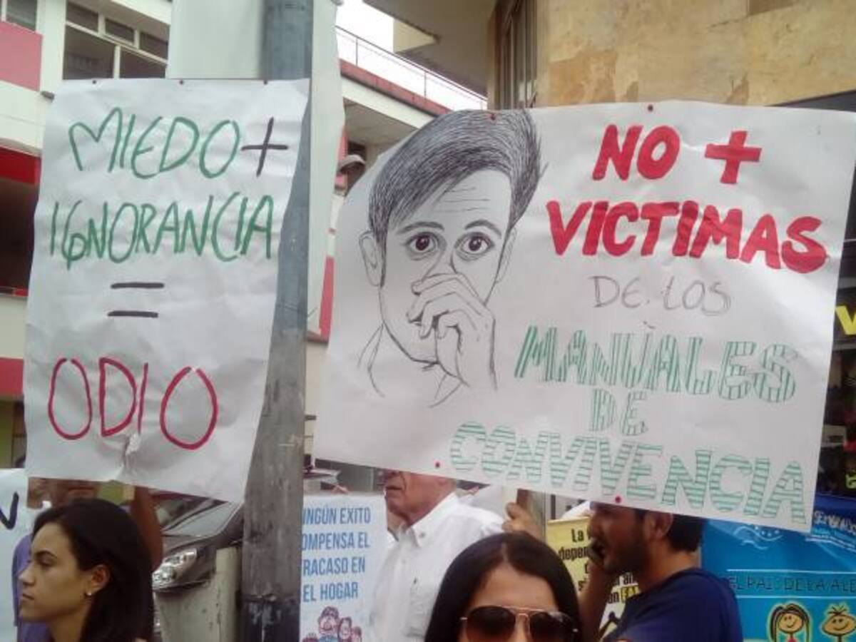 En marcha por la familia en Armenia la comunidad Lgbti también pidió respeto