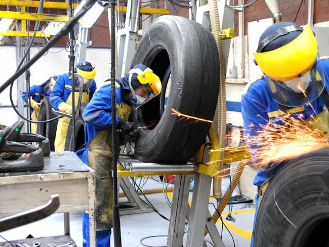 Reencauchadora Renoboy / Caracol Radio: Renoboy.