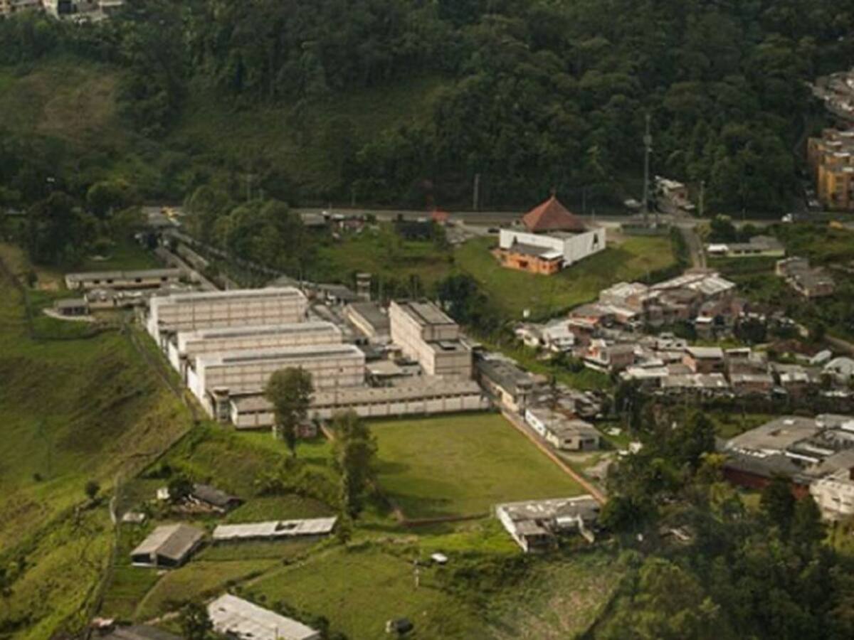 Reportan el primer caso de COVID-19 en la cárcel de varones de Manizales
