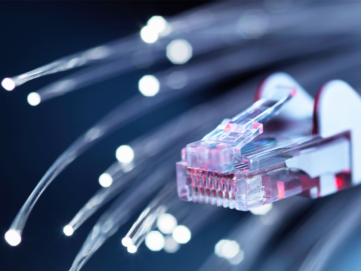 Movistar alcanza un millón de suscriptores de fibra óptica