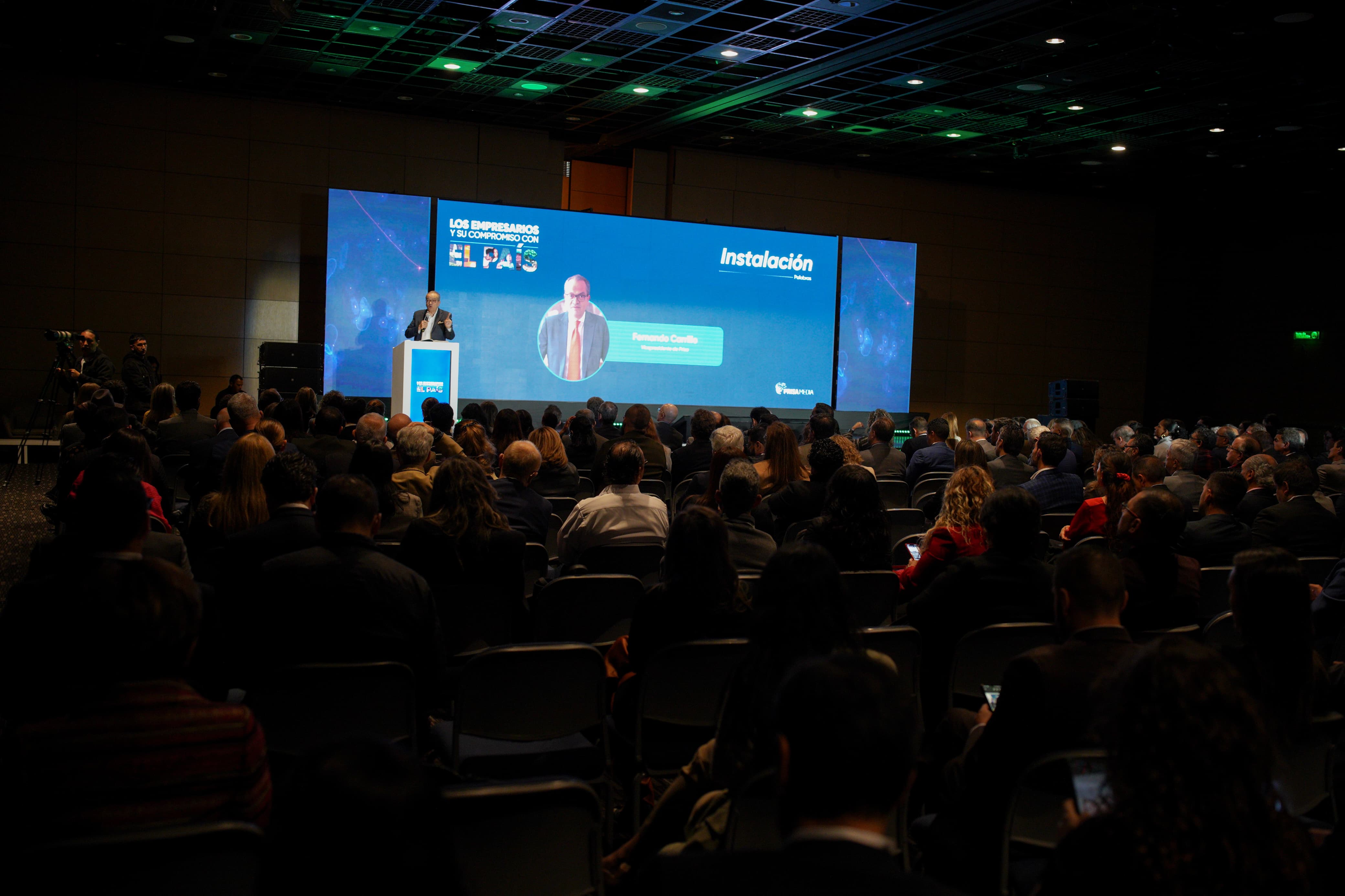 Encuentre las entrevistas a expertos en las demás plataformas digitales de Caracol Radio.| Foto: Prisa Media