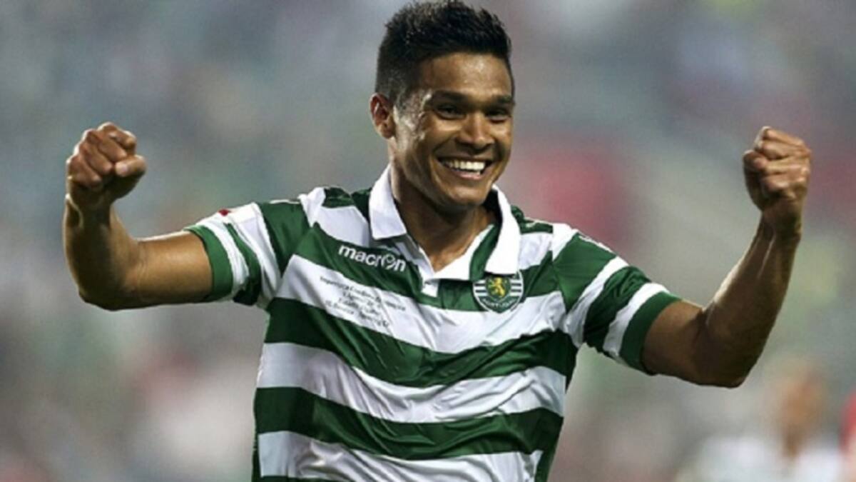 Teo Gutiérrez regresa al Sporting tras su paso por Barranquilla