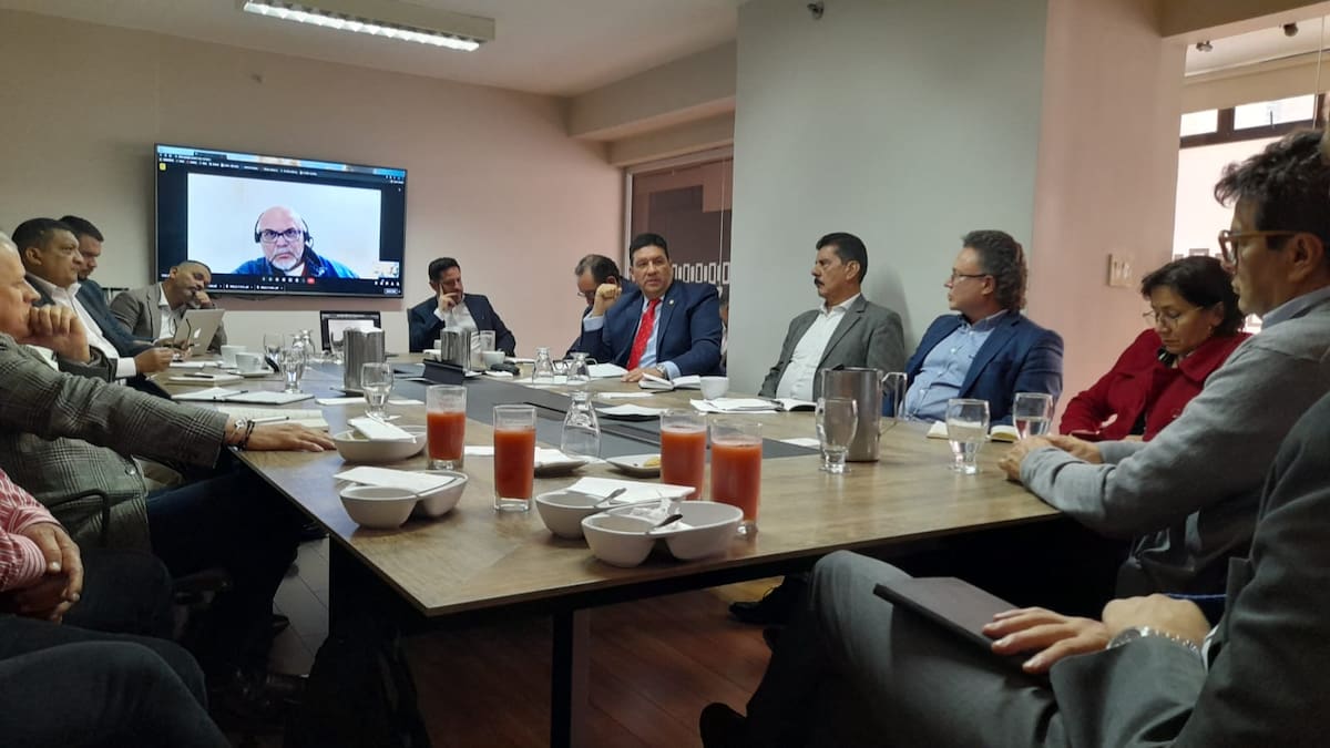 ¿Qué exparamiliatres estarían buscando ser gestores de paz?