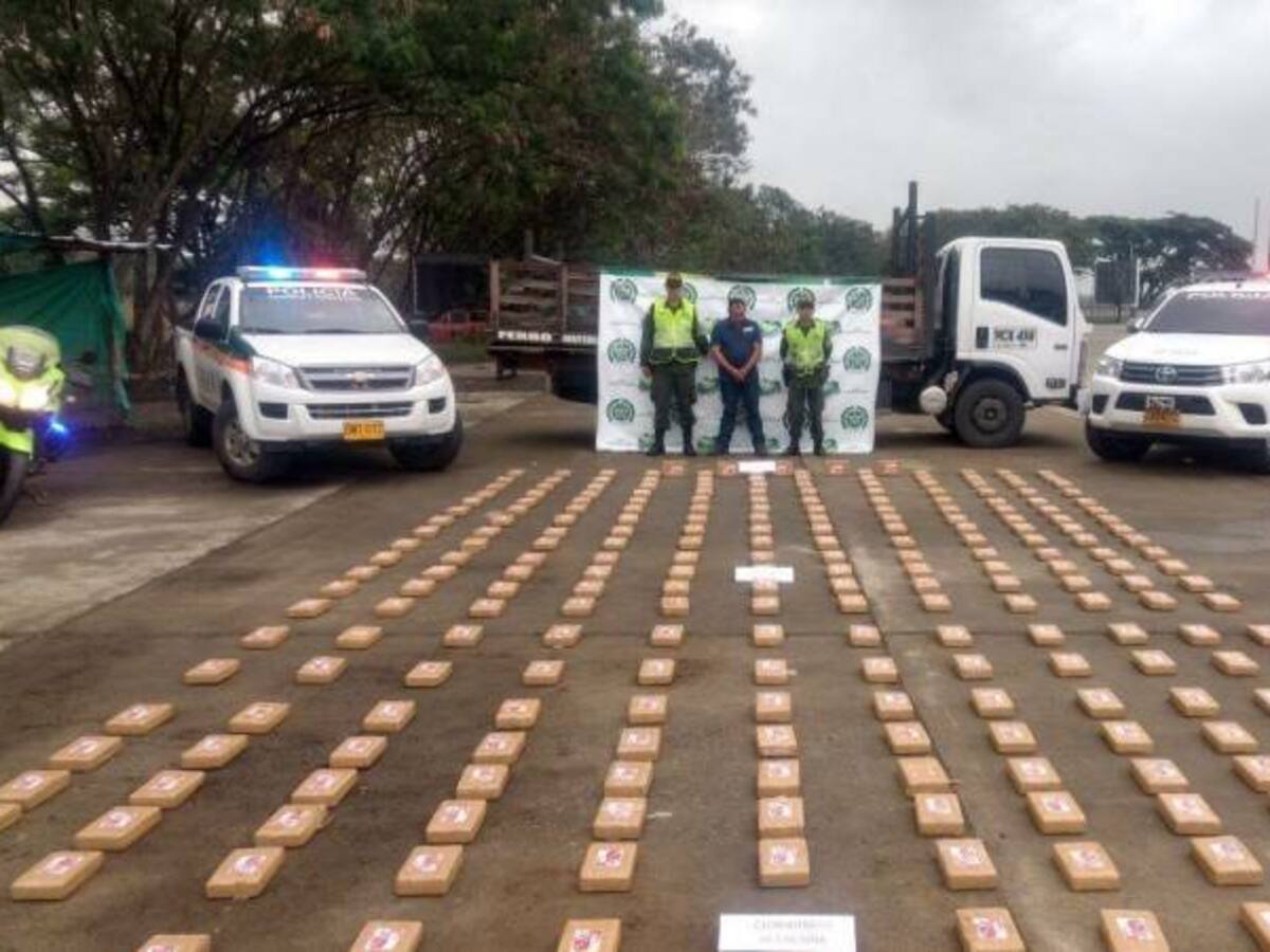 Incautan 295 kilos de cocaína en el centro del Valle
