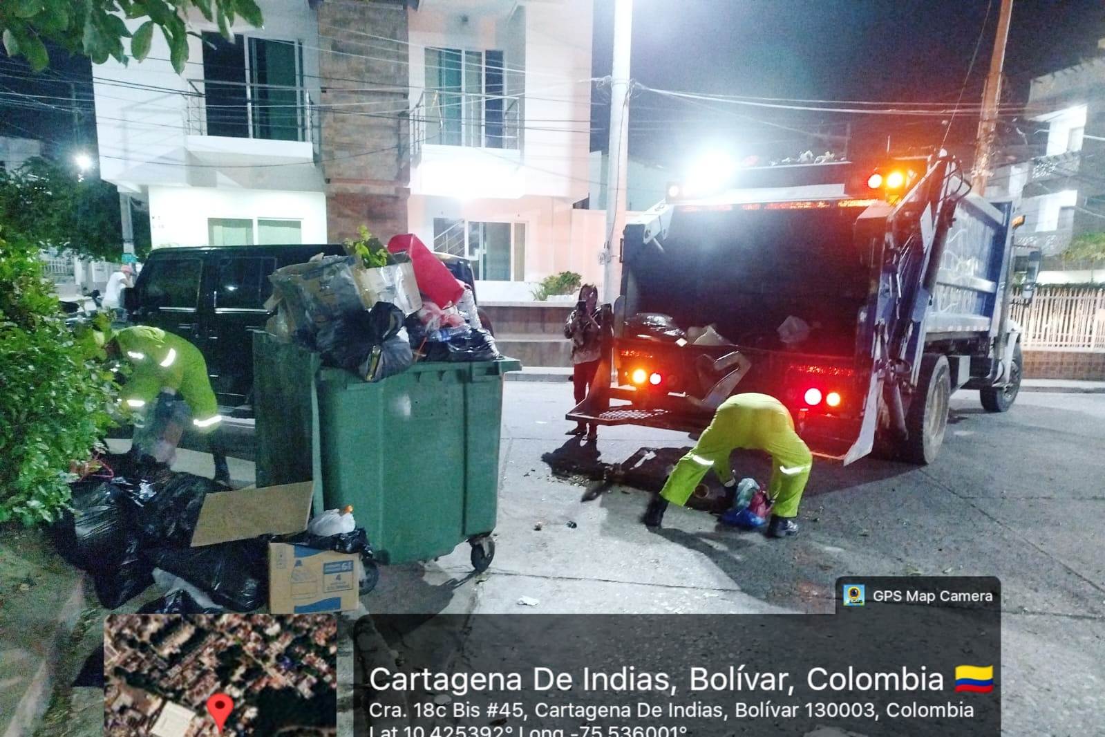 Normalizado servicio de aseo en la Urbanización La Española de Cartagena