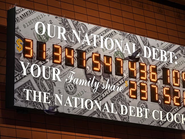 EE.UU. alcanzó su límite de deuda, gobierno Biden pide al Congreso ampliar tope