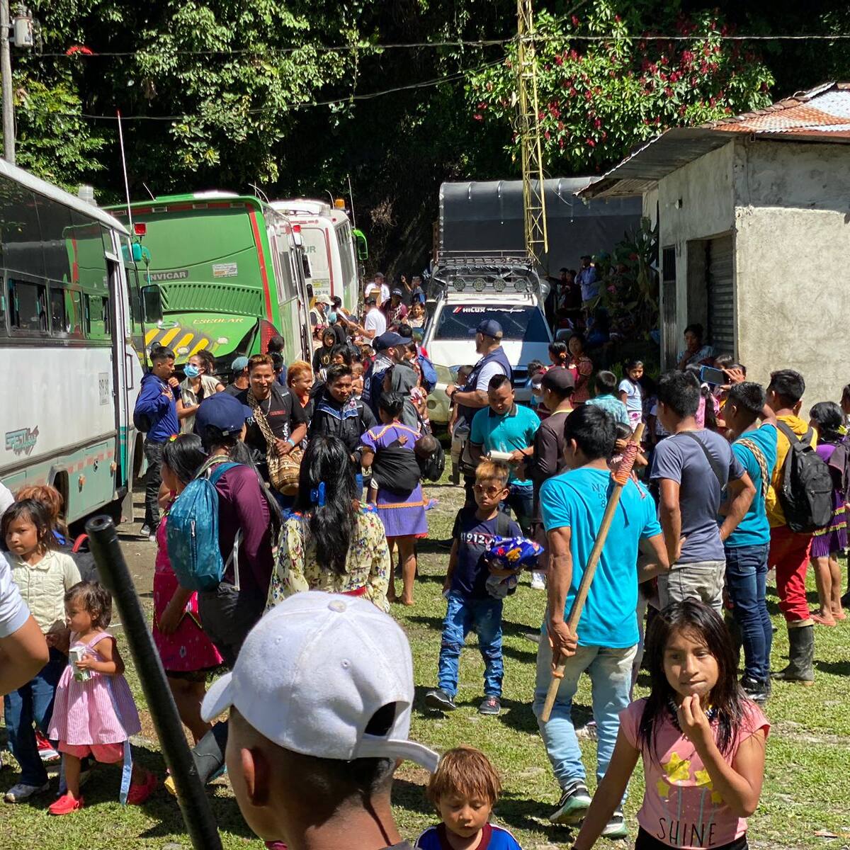 Más de 900 indígenas de Risaralda retornaron desde Medellín al municipio de Pueblo Rico