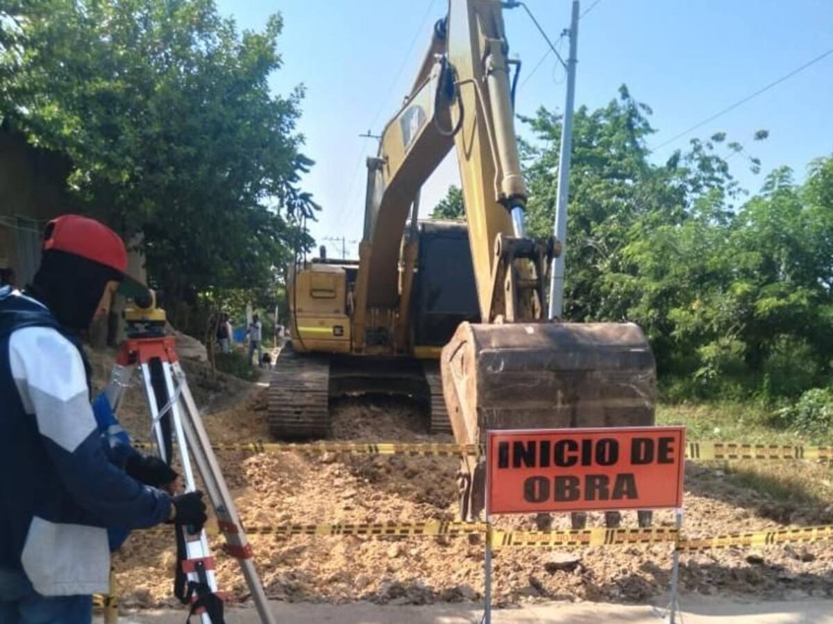 Alcaldía de Cartagena inició pavimentación de la vía a Ciudadela la Paz en El Pozón