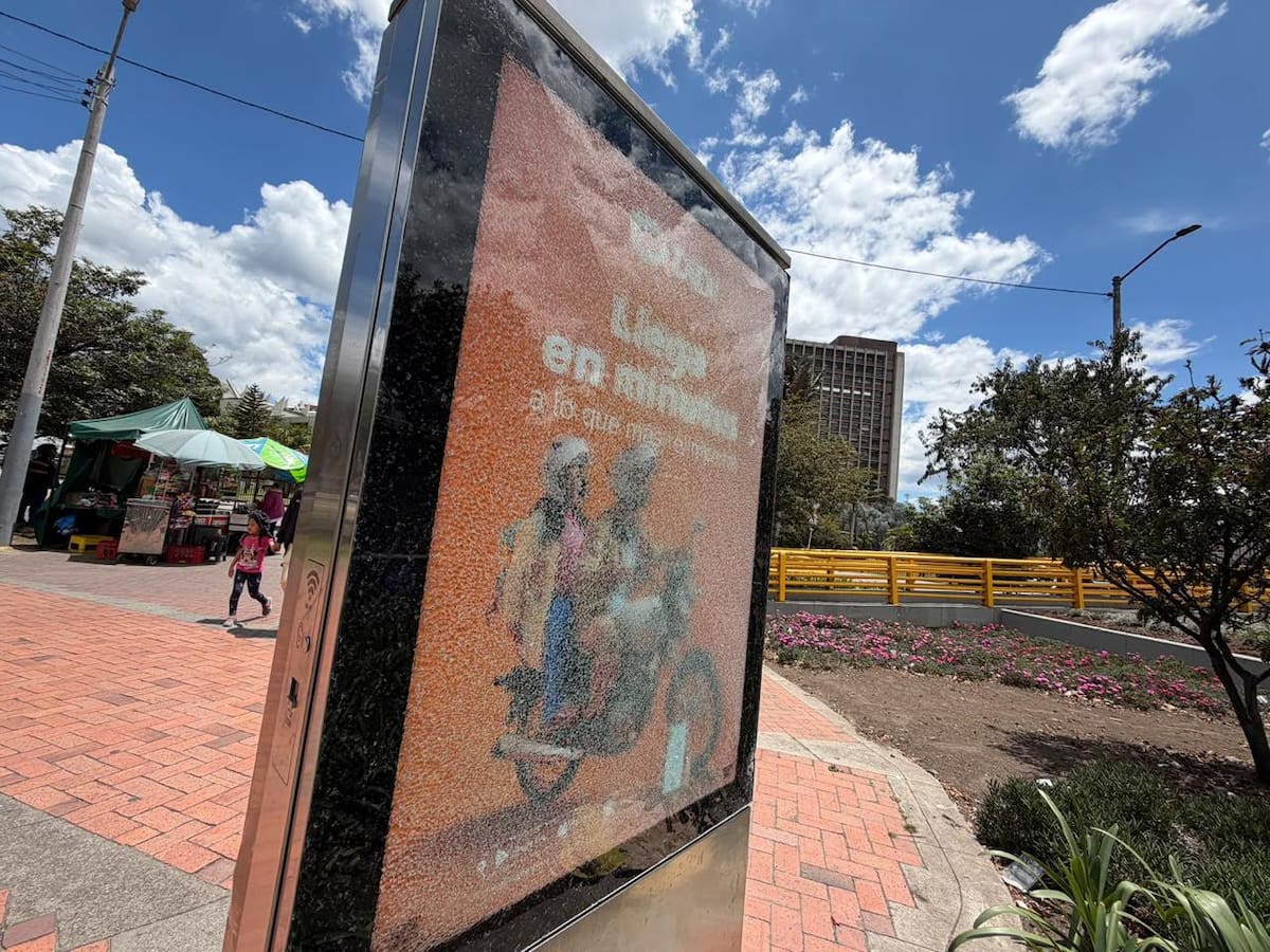 Vandalismo al mobiliario urbano le costó $9.125 millones a Bogotá entre 2024 y 2026