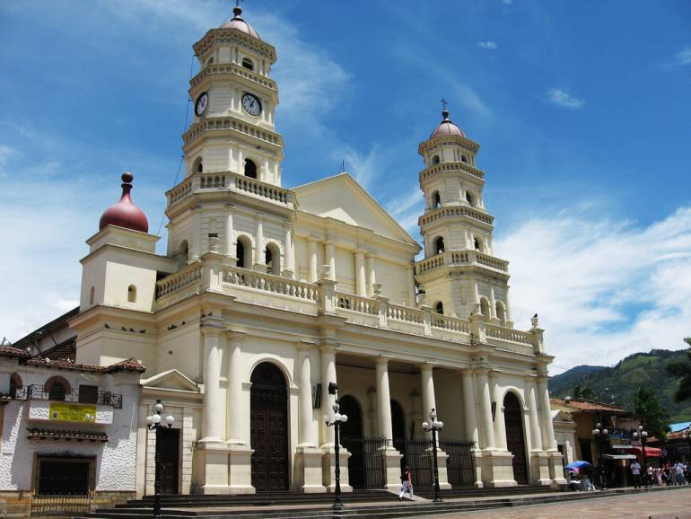 Parque principal del municipio de Envigado. 