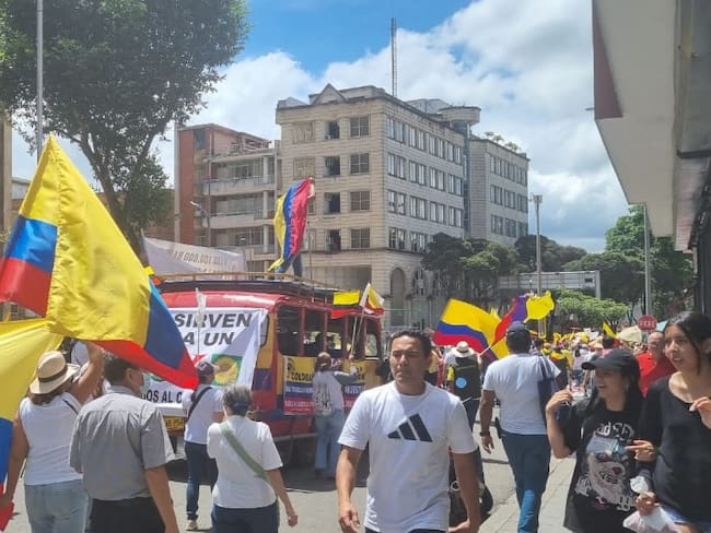 Instalan PMU por marchas en Santander