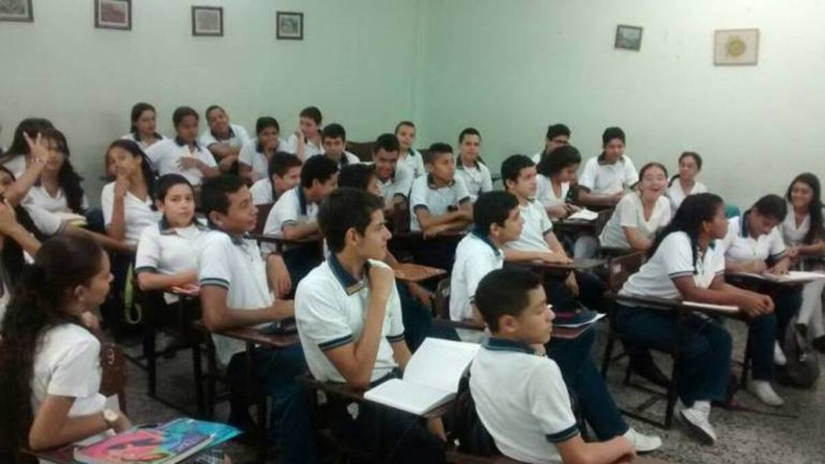 En Armenia implementación de jornada única escolar se raja: informe del Suteq