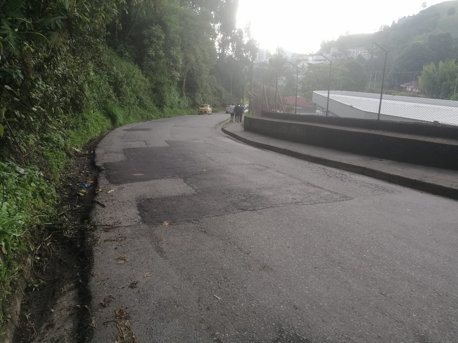 Vía reparchada en el sector del puente La Libertad. Foto: Gobernación de Caldas.