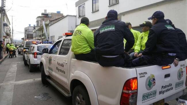 Los operativos migratorios se adelantan en conjunto con la fuerza pública.