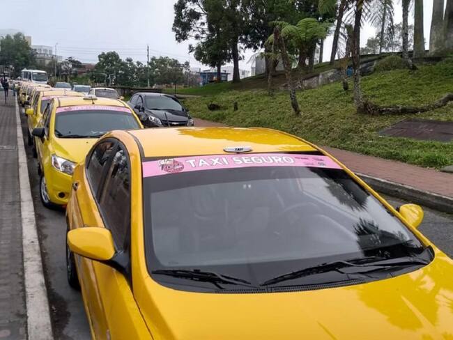 Taxistas de Manizales no tendrán pico y placa en horarios especiales durante navidad