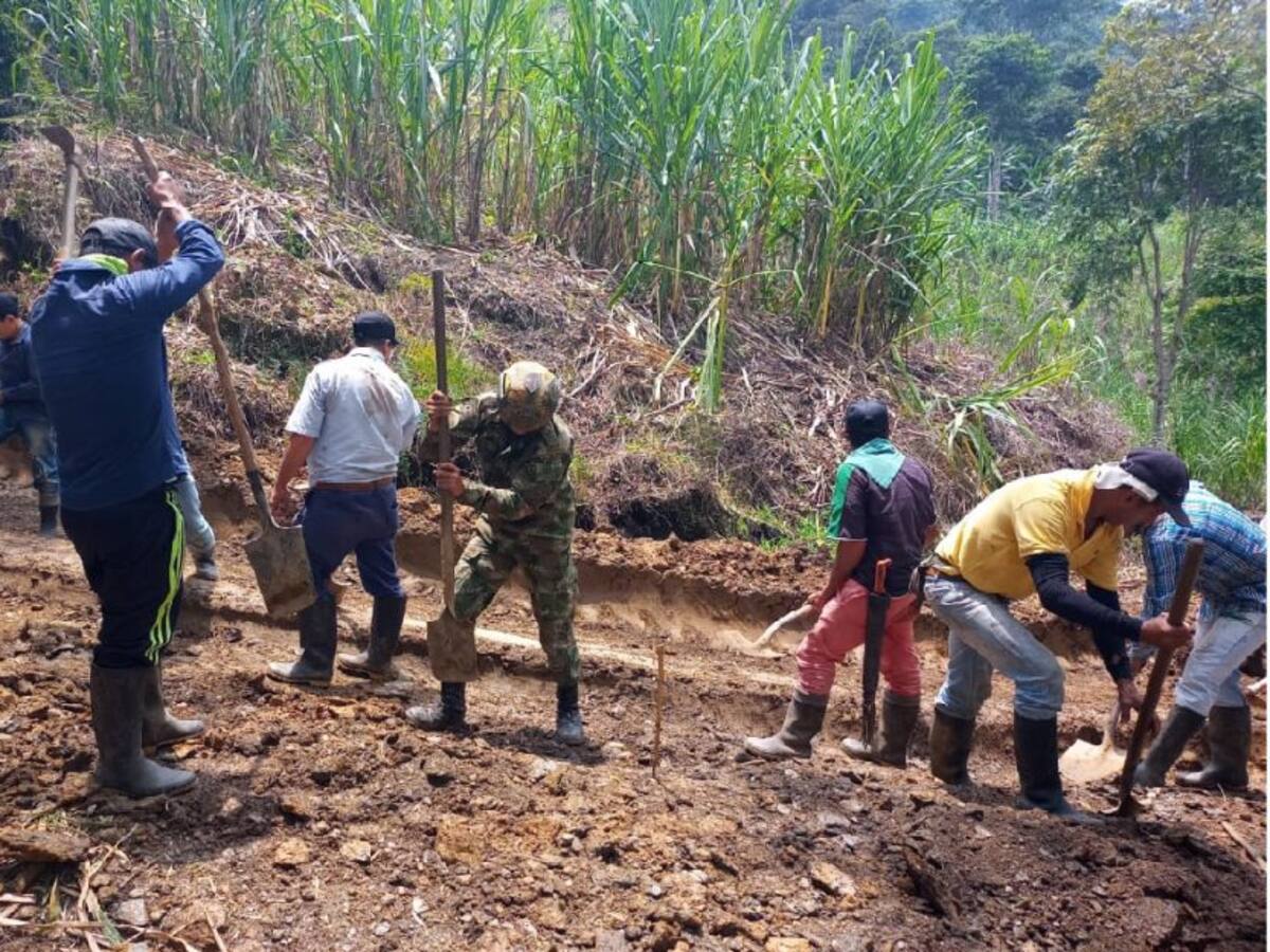 Ejército apoyó labor comunitaria en Villahermosa, Tolima