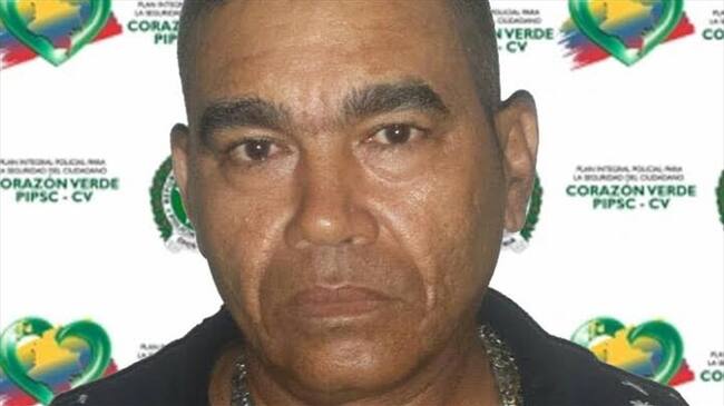 La policía lo identificó como alias Monin, señalado de ser el jefe de sicarios del clan del golfo del departamento de sucre. Foto: Policía Nacional.