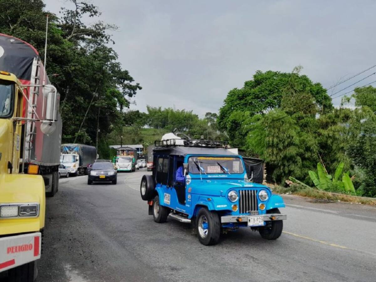 Transportadores a la expectativa por obras en la vía a la Línea
