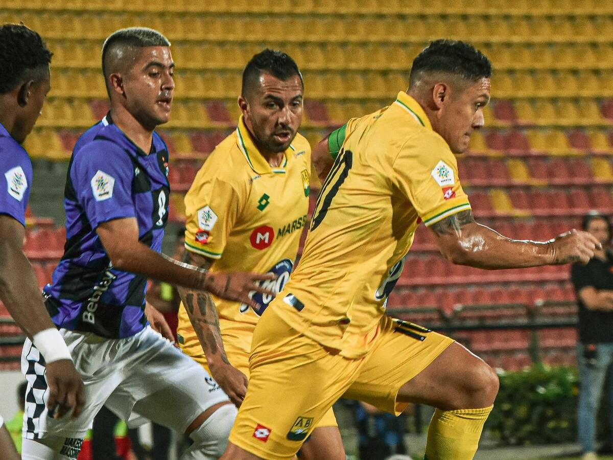 Bucaramanga logra un agónico triunfo ante Boyacá Chicó en el regreso de Ramoa