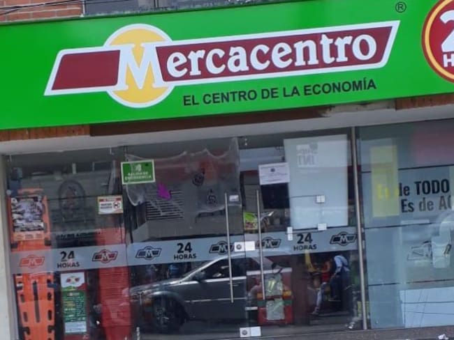 Supermercado Mercacentro es una empresa tolimense fundada por Carlos José Alvarado