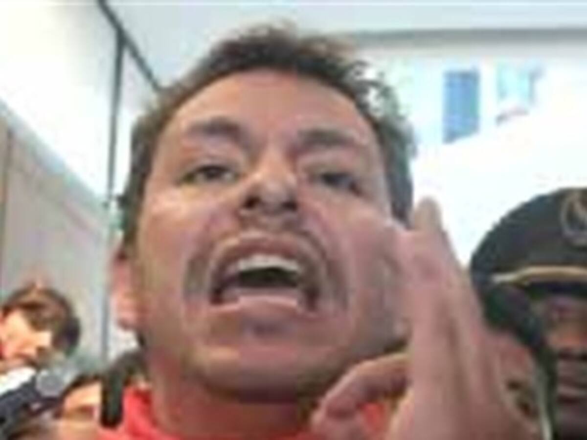 Reuniones entre ex funcionario de Ecuador y 'Raúl Reyes' habrían sido en Colombia