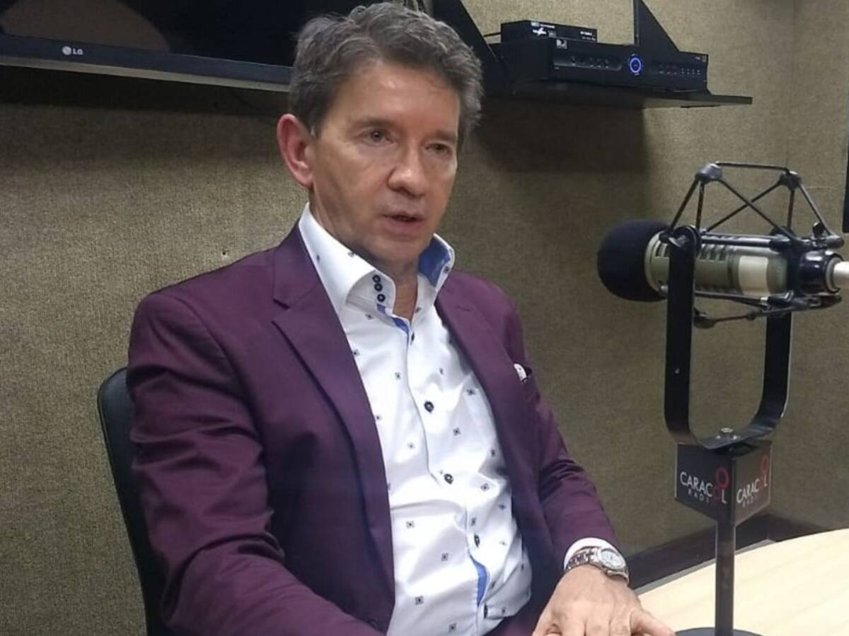 Revocan orden de arresto al gobernador de Antioquia