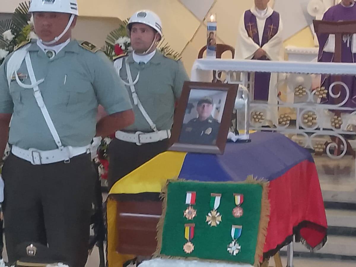 Neiva despidió con honras fúnebres al coronel (r) Renato Solano Osorio