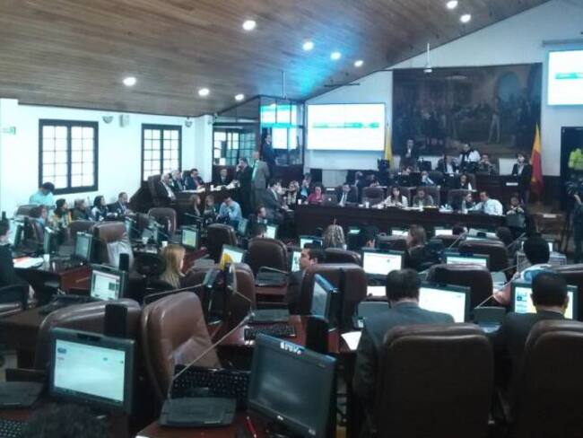 En el Concejo de Bogotá celebran la culminación de las negociaciones en la Habana