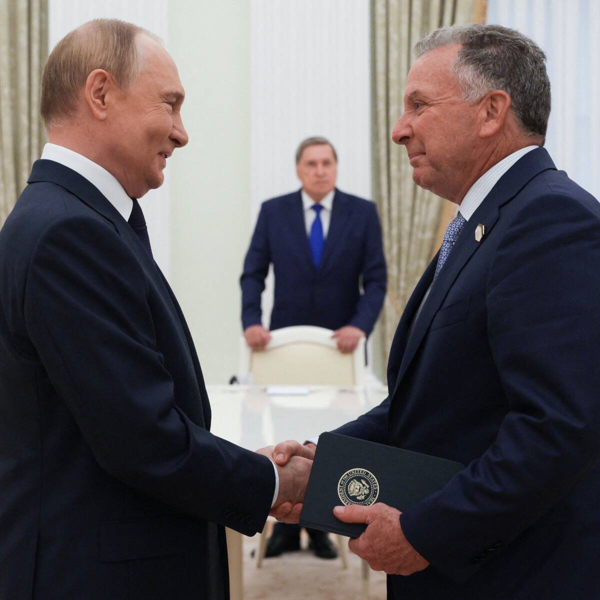 Putin se reúne con el enviado de EE.UU. antes de que se cumpla el ultimátum de Trump
