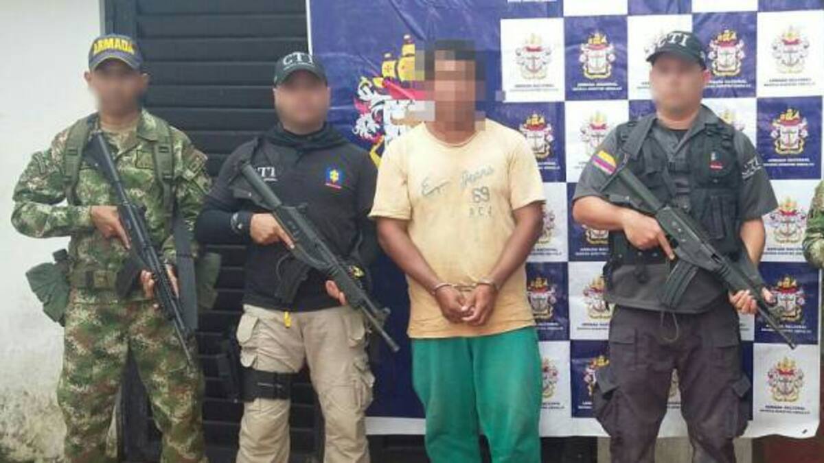 Obligaba a su hijastro de 4 años a tener practicas sexuales con animales
