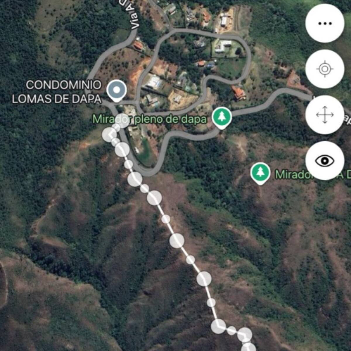Joven fue rescatado tras caer a un abismo mientras practicaba moto montañismo en Yumbo, Valle