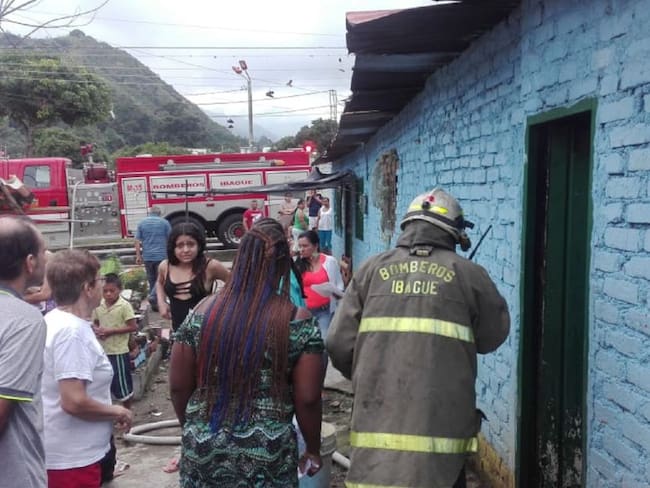 Incendio estructural dejo cuantiosas pérdidas en una vivienda en Ibagué