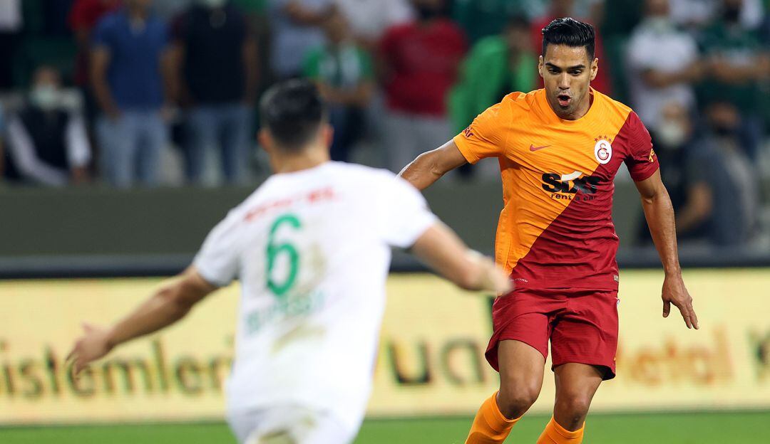 Falcao disputó 10 minutos en el inicio de la Superliga de Turquía 2021-2022.