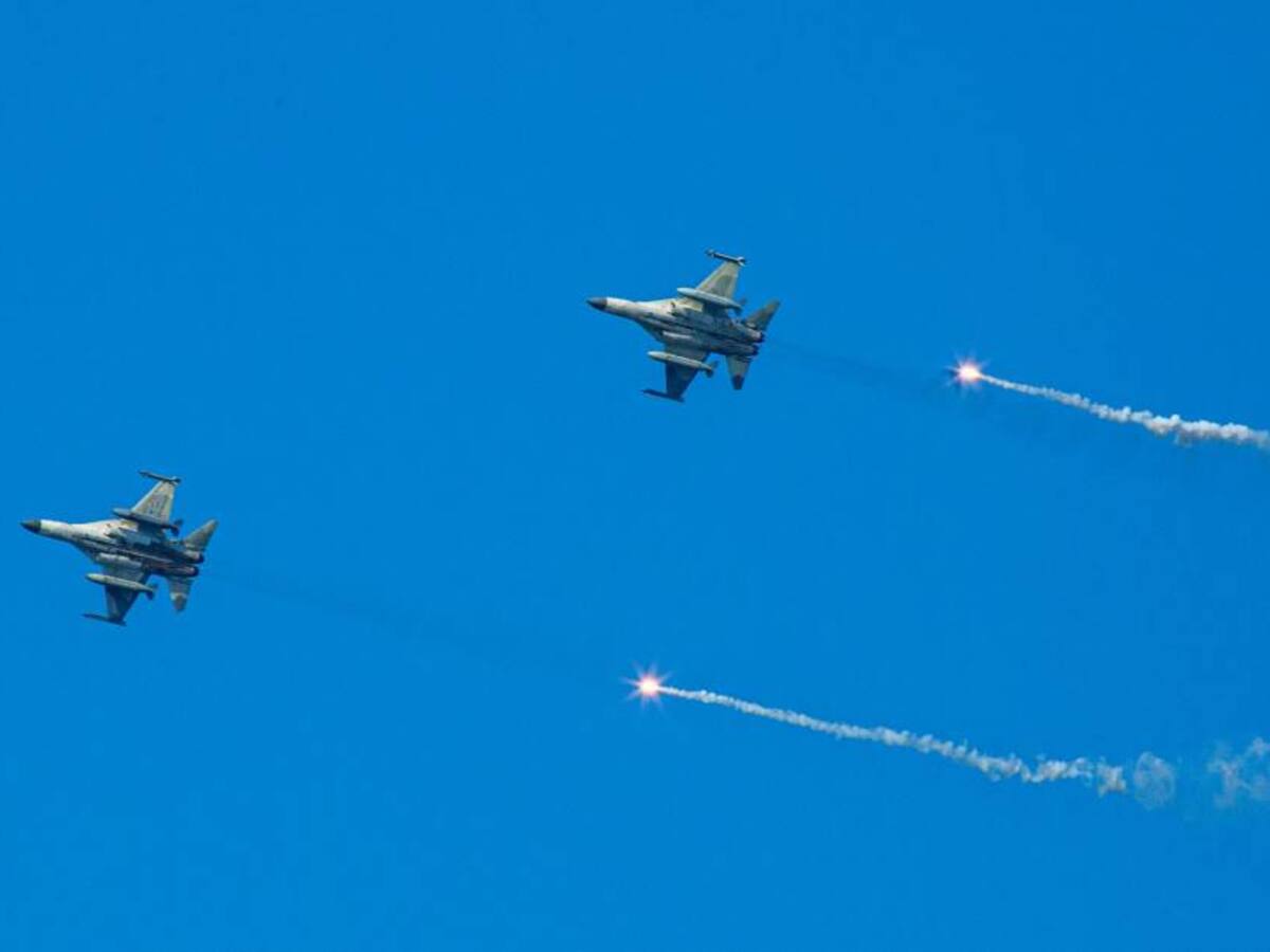 China y EE.UU. mueven sus tropas en cercanías de Taiwán