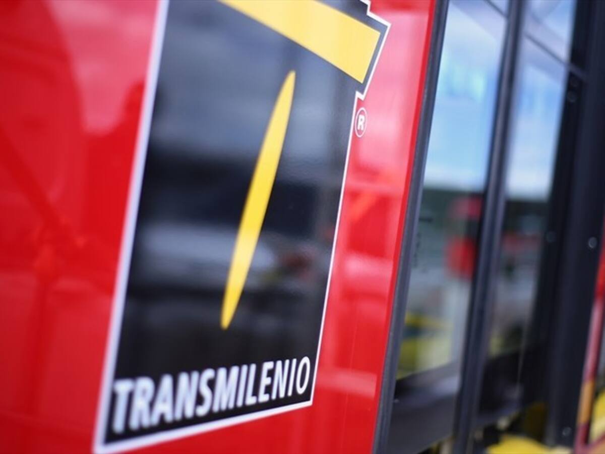 Una mujer fue apuñalada durante un nuevo atraco en Transmilenio